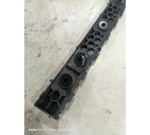 Кронштейн заднего бампера правый