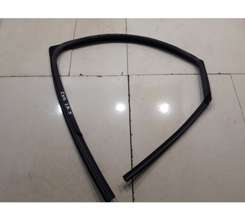 Уплотнитель стекла (задний, правый)