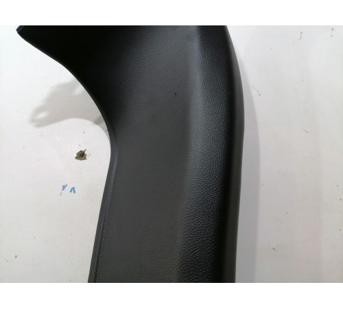 Накладка крышки багажника верхняя левая