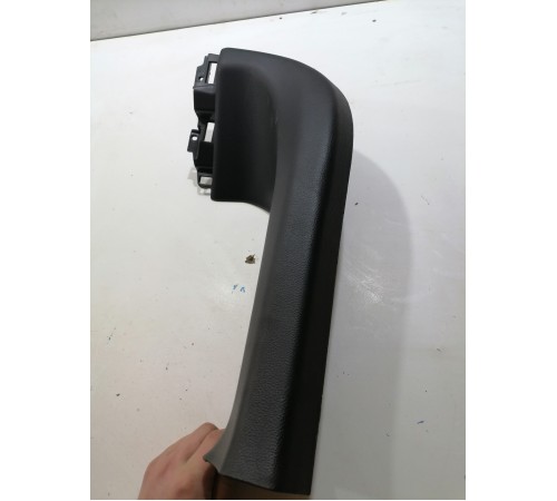 Накладка крышки багажника верхняя левая