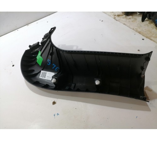 Накладка крышки багажника верхняя левая