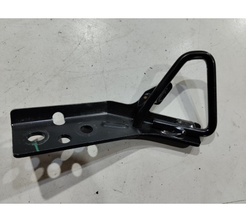 Кронштейн(крепление) кузова задний правый