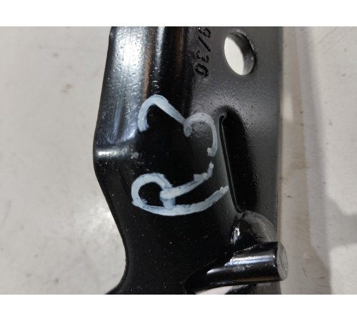 Кронштейн(крепление) кузова задний правый