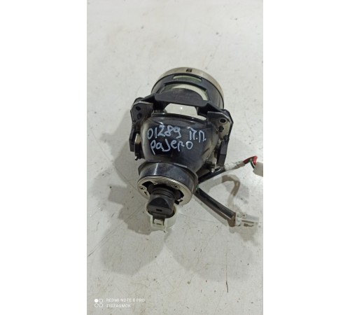 Линза фары (передняя, правая)