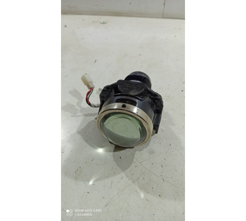 Линза фары (передняя, правая)