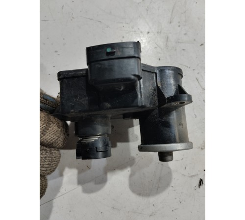 Активатор крышки лючка бензобака