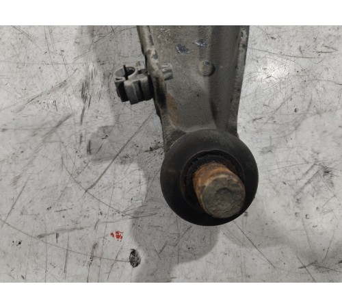 Рычаг подвески (задний правый) верхний