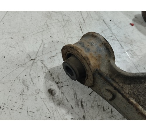 Рычаг подвески (задний правый) верхний