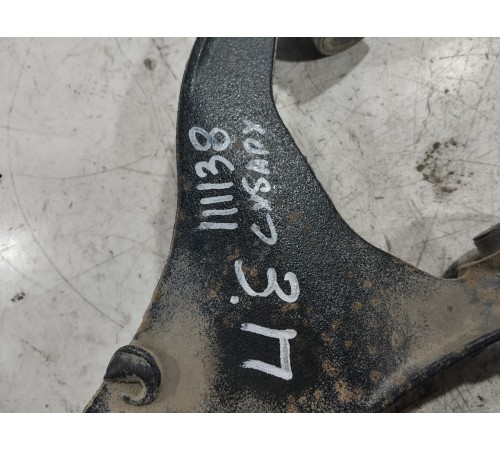 Рычаг подвески (задний правый) верхний