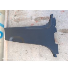 Обшивка центральной стойки правая нижняя