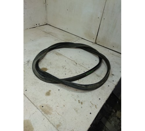 Уплотнитель багажника