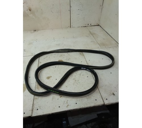 Уплотнитель багажника