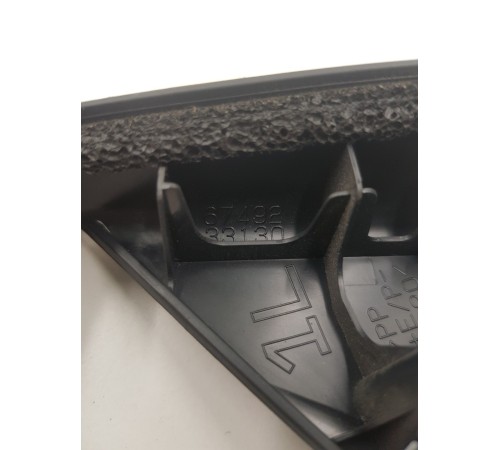 Угол двери передний левый внутренний