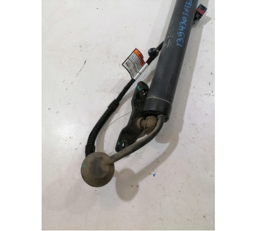 Амортизатор крышки багажника правый