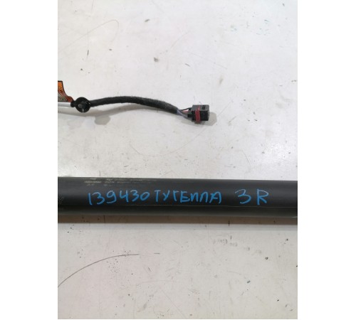 Амортизатор крышки багажника правый