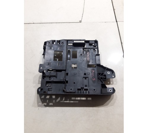 Кронштейн(крепление) блока управления задний левый