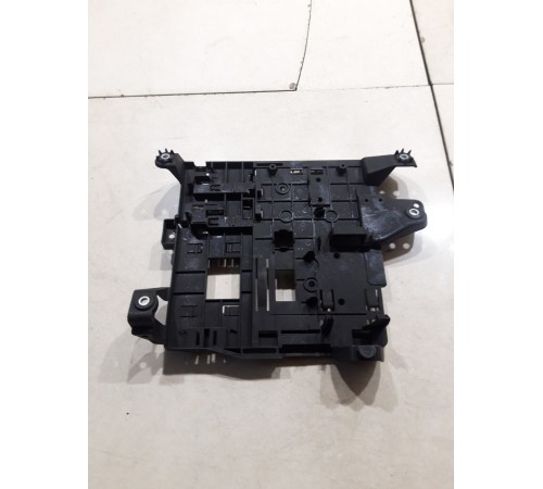 Кронштейн(крепление) блока управления задний левый