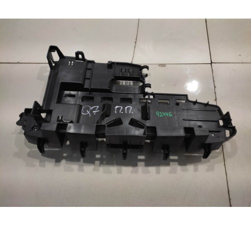 Кронштейн(крепление) регулировки глубины сиденья передний правый