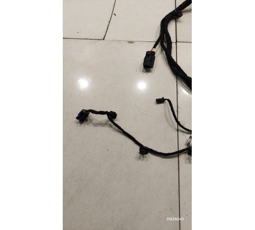 Электропроводка двери (передняя правая)