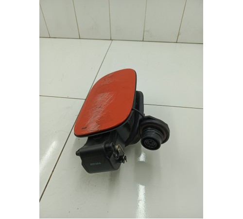 Лючок бензобака с крышкой