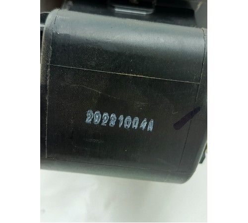 Лючок бензобака с крышкой