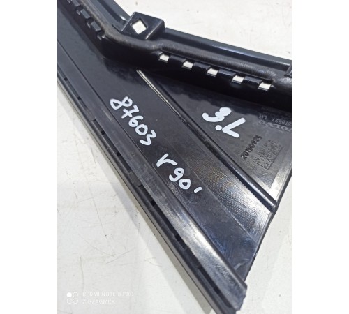 Накладка двери (задняя левая)