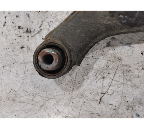 Рычаг задний левый