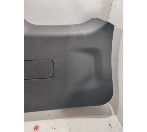 Накладка крышки багажника