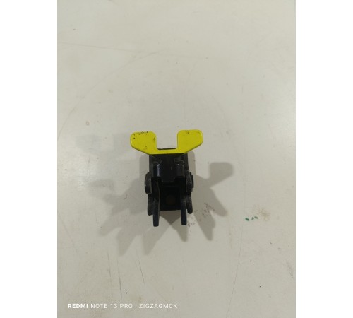 Фиксатор (ограничитель) двери