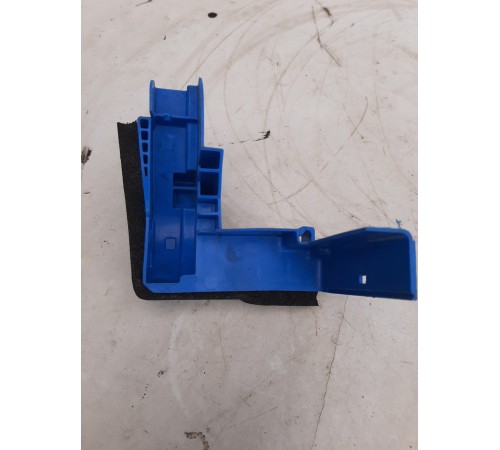 Накладка замка двери задняя левая