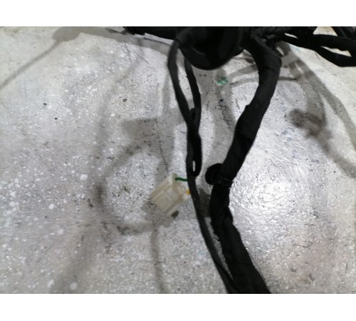 Электропроводка двери задняя левая