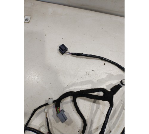 Электропроводка крышки багажника