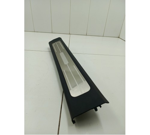 Накладка порога передняя правая