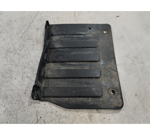 Защита антигравийная правая