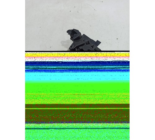 Кронштейн замка двери (задний, правый)