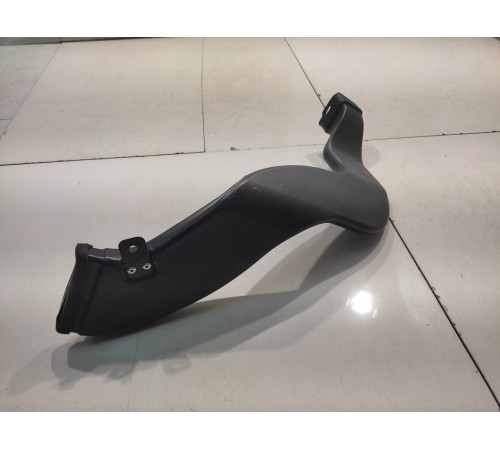 Воздуховод (левый)