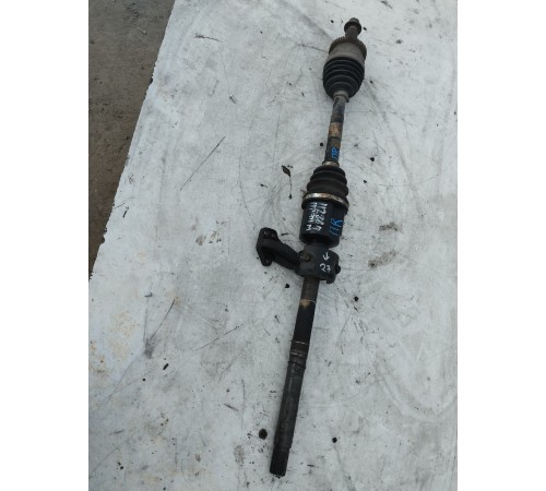 Привод (полуось) передний правый