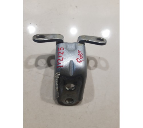 Петля двери(задняя правая нижняя)