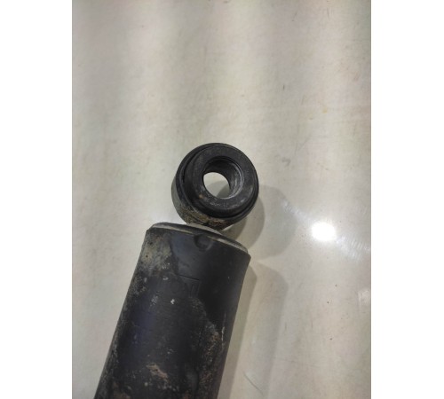 Амортизатор (задний, правый)