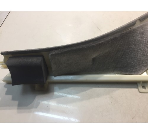 Обшивка стойки (задняя, правая)