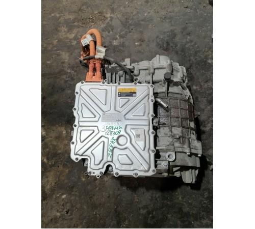 Задний электродвигатель