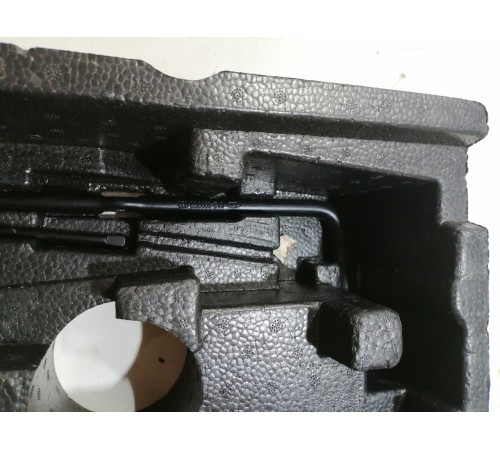 Ящик инструментальный с домкратом