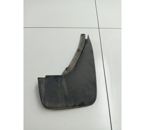 Брызговик задний правый