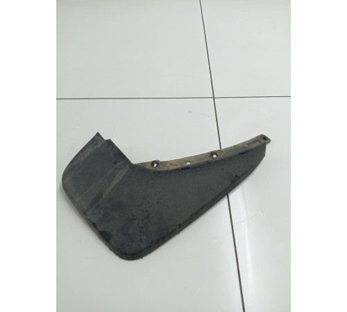 Брызговик задний правый