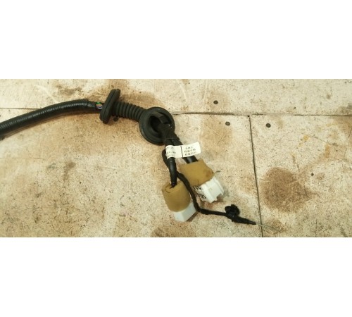 Электропроводка двери передей левой