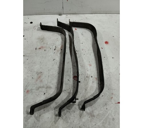 Комплект креплений топливного бака (3 шт.)