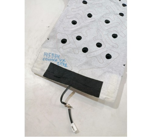 Подогрев спинки сиденья второго ряда