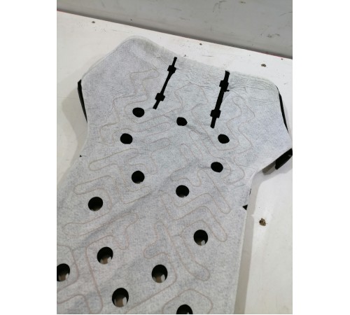 Подогрев спинки сиденья второго ряда