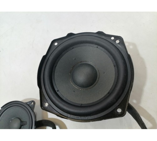 Динамик передний правый