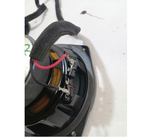 Динамик передний правый